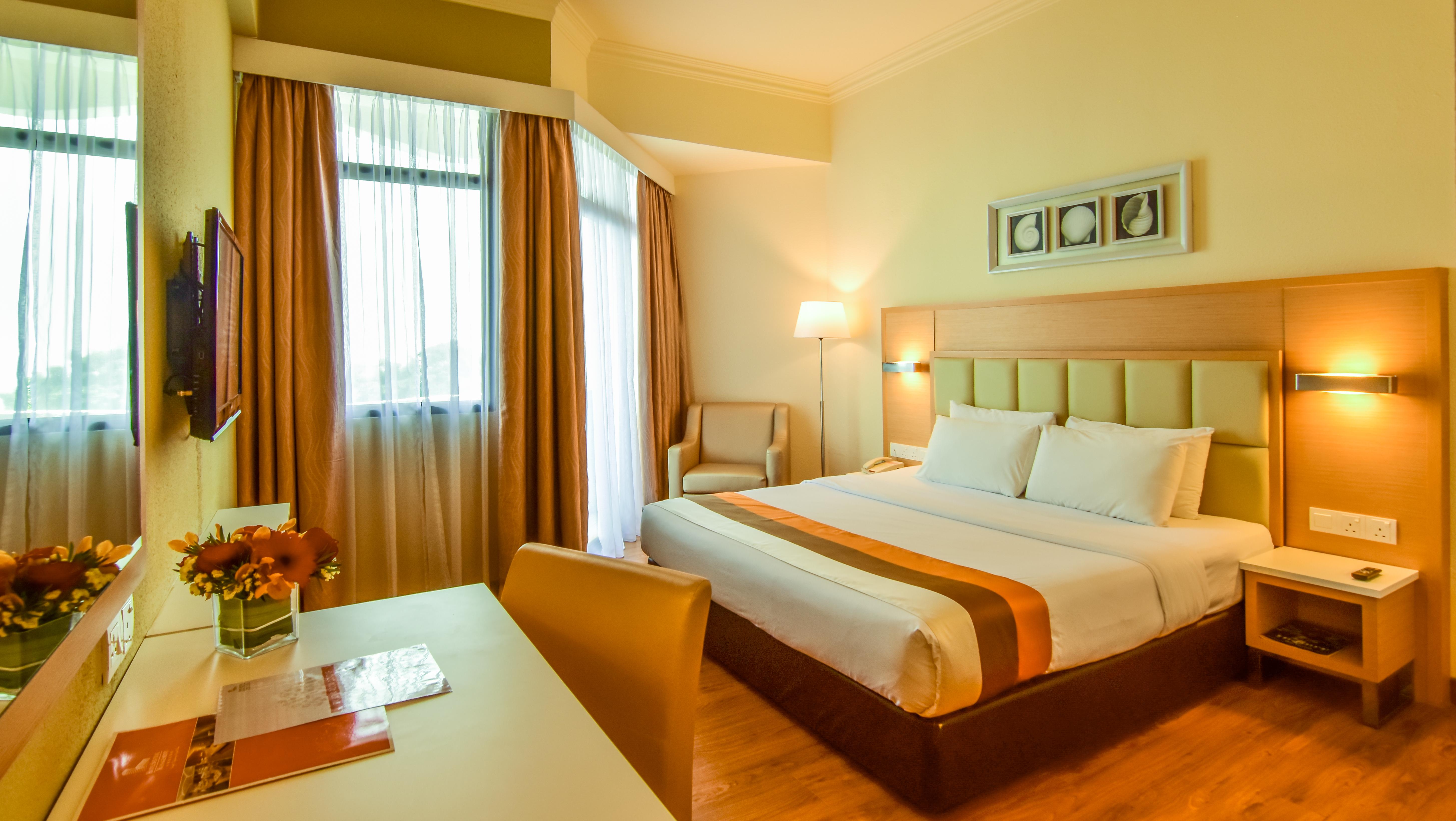 Hotel Sentral Seaview @ ​Beachfront Tanjung Bungah  Exteriör bild