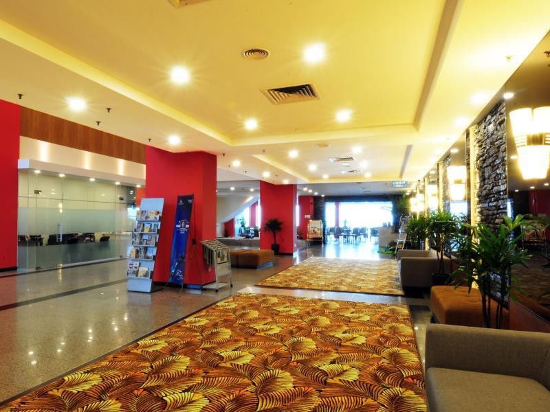 Hotel Sentral Seaview @ ​Beachfront Tanjung Bungah  Exteriör bild