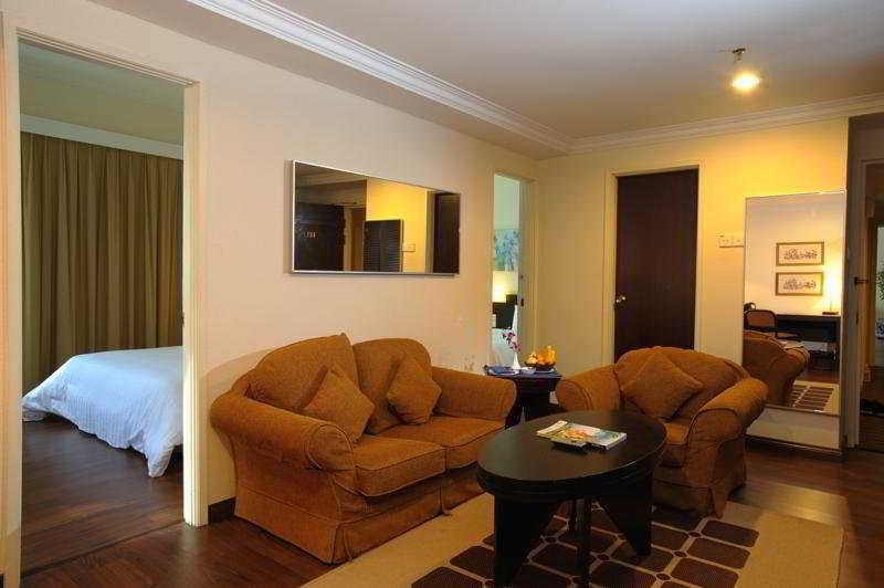 Hotel Sentral Seaview @ ​Beachfront Tanjung Bungah  Exteriör bild