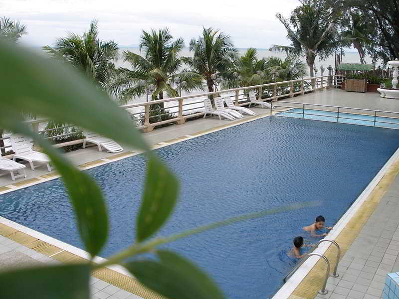 Hotel Sentral Seaview @ ​Beachfront Tanjung Bungah  Exteriör bild