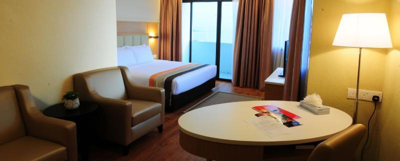 Hotel Sentral Seaview @ ​Beachfront Tanjung Bungah  Exteriör bild